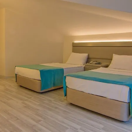 Club Palm Hotel