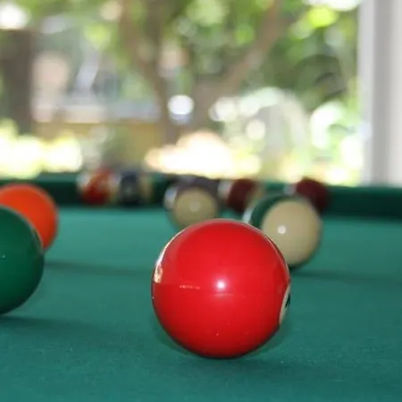 Club Palm Hotel