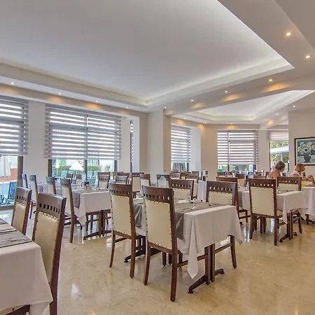 Club Palm Hotel Armutalan