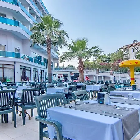 Club Palm Hotel Armutalan