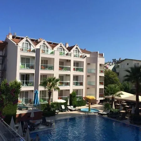 Club Palm Szálloda 2*