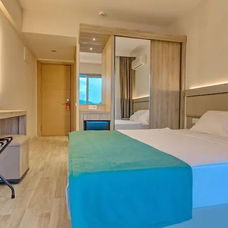 Club Palm Szálloda Armutalanı