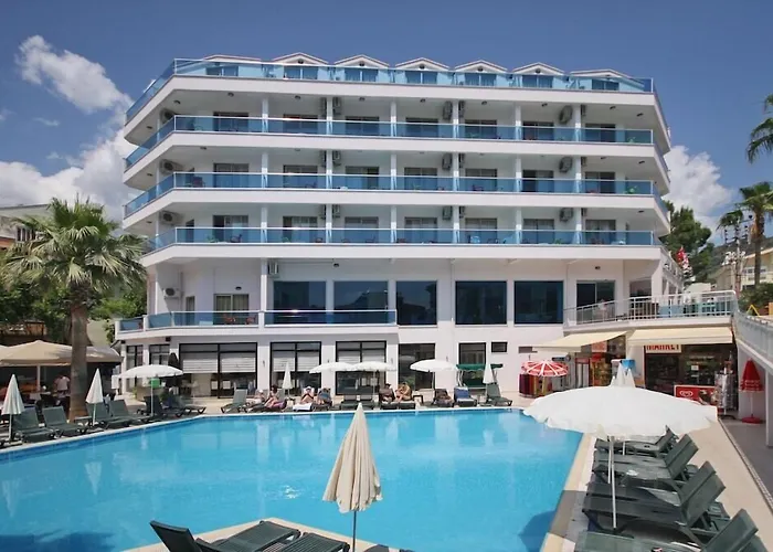 ホテル Club Palm 2*